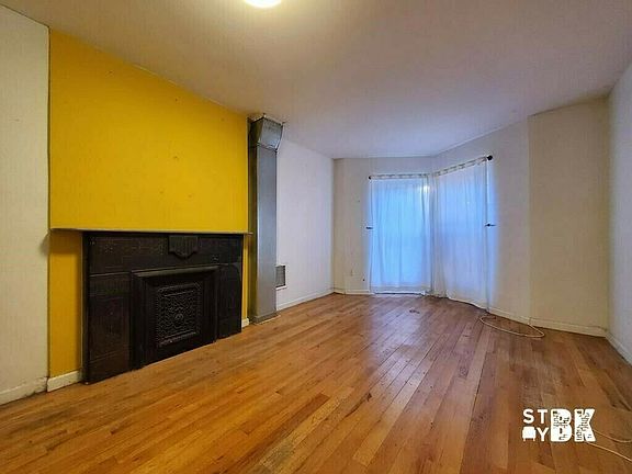 5th image of 918A Lafayette Ave #1L