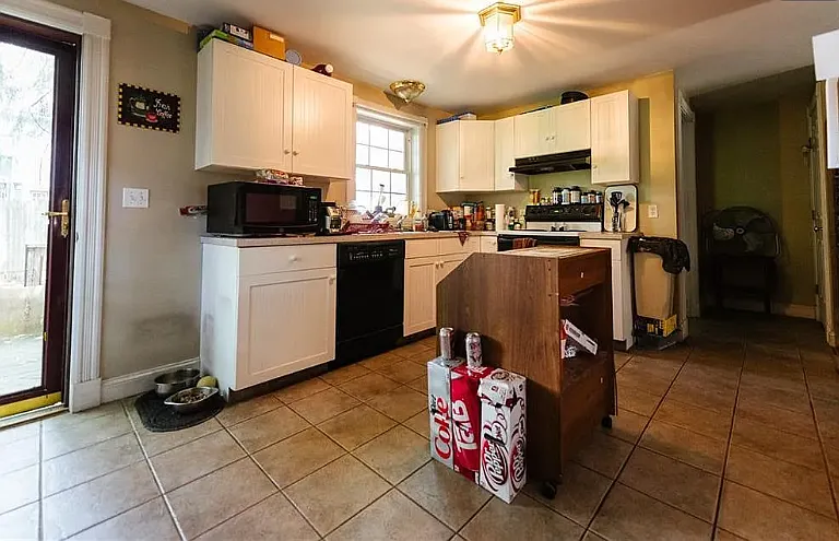 117 Longfellow St #2 — Photo 7