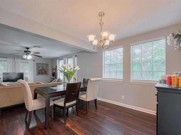 5514 Avenue M — Photo 13