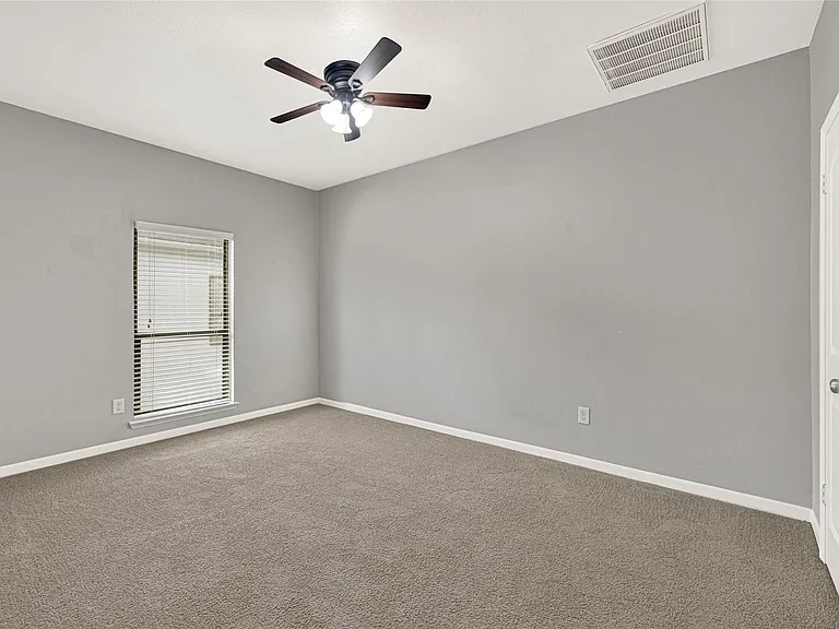 2425 Augusta Dr #29 — Photo 23