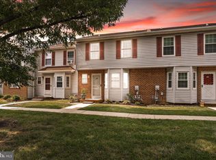 32 W Constitution Dr, Bordentown, NJ 08505