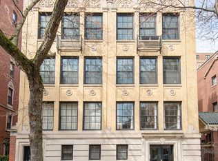 422 W Briar Pl APT 3, Chicago, IL 60657