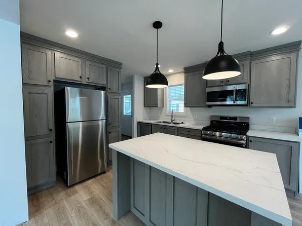 3 Sunrise Blvd #Sun03, Olmsted, OH 44138