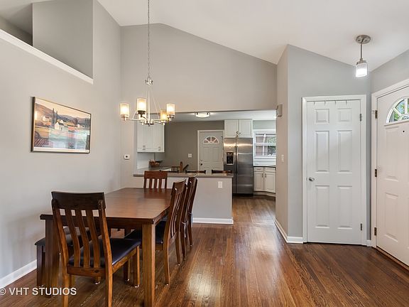 2nd image of 8826 N Ozanam Ave
