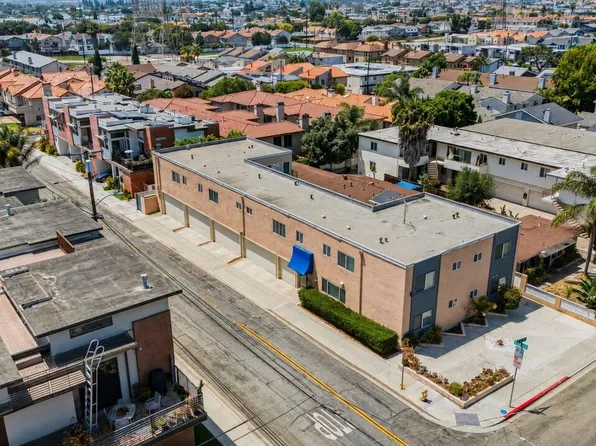 2622 Vanderbilt Ln, Redondo Beach, CA 90278