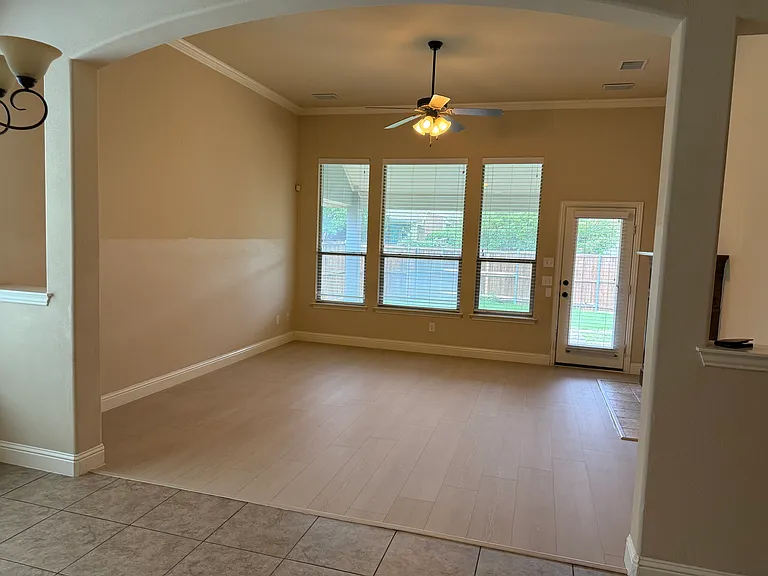 2701 Westpoint Dr — Photo 8