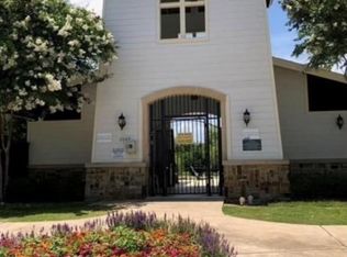 1758 Overlook Dr, Lancaster, TX 75146