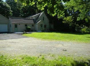 16 Indian River Rd, Epping, NH 03042