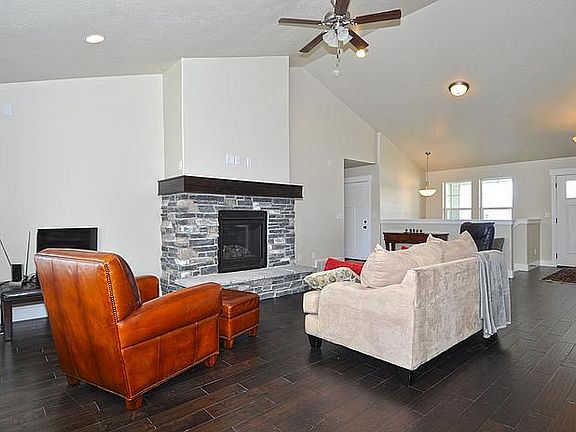 4th image of 649 W Rachelle Park Cv
