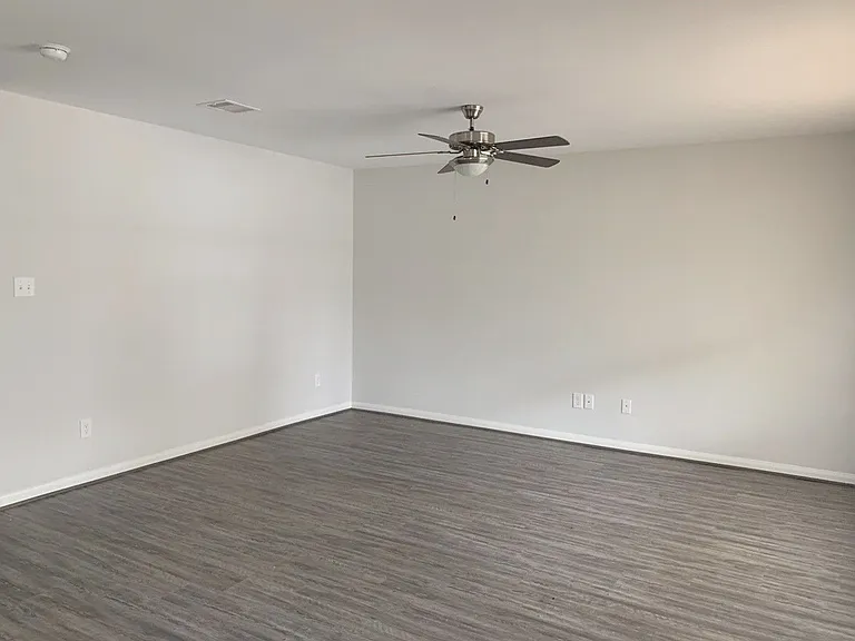 7801 Angus St — Photo 5