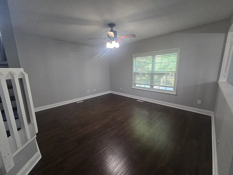 4203 Cedar View Ct — Photo 6