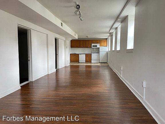 4th image of 3510-3530 Louisa St #25