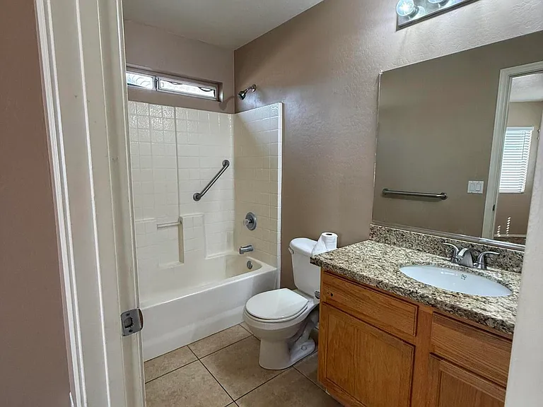 12622 W Corrine Dr — Photo 15