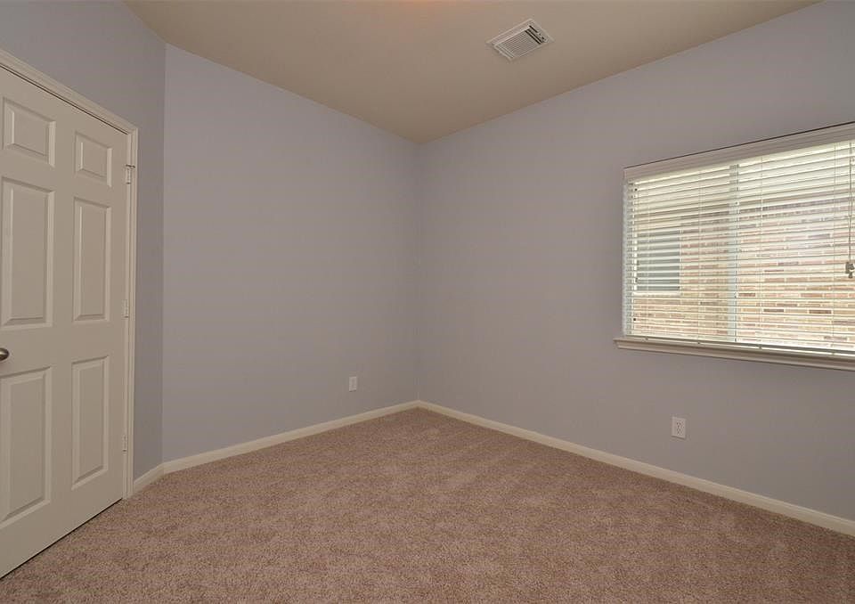 1st image of 16122 Stone Stable Ln