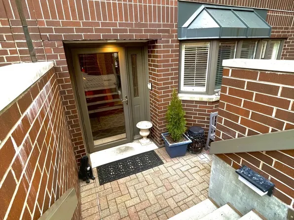 150 W Eugenie St APT 28, Chicago, IL 60614