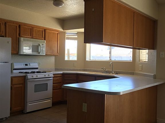 3rd image of 7149 E 25th St