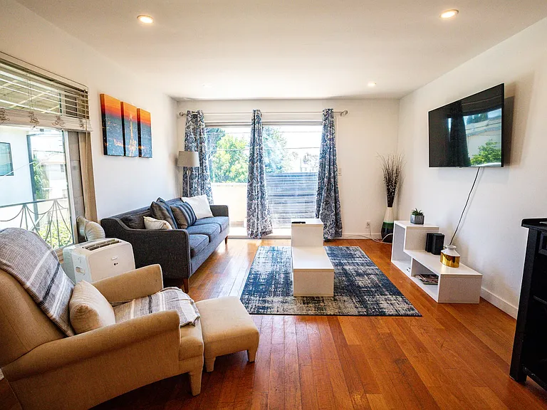 3112 S Durango Ave #6 — Photo 32