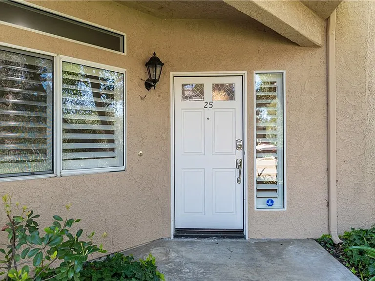 24021 Arroyo Park Dr #25 — Photo 16