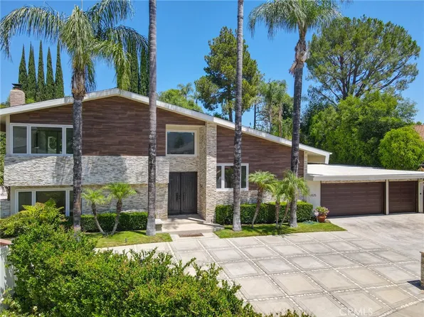 4575 Totana Dr, Tarzana, CA 91356