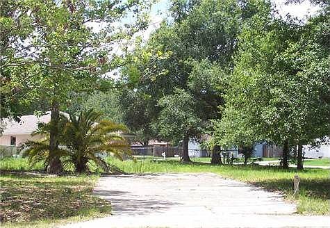 2nd image of 2717 Martha Ln