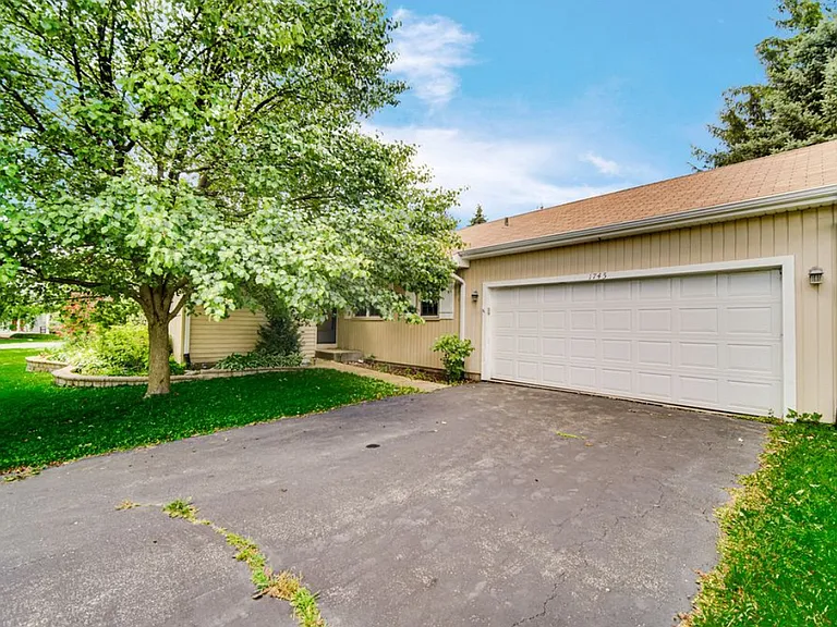 1745 Bucknell Ct — Photo 21