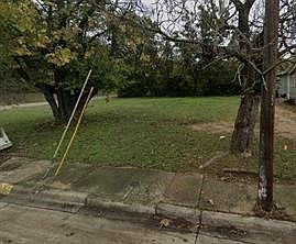 1st image of 2870 Farragut St
