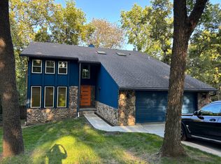 11737 Fisher House Rd, Bellevue, NE 68123