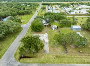 1502 Mallard Dr, Rockport, TX 78382