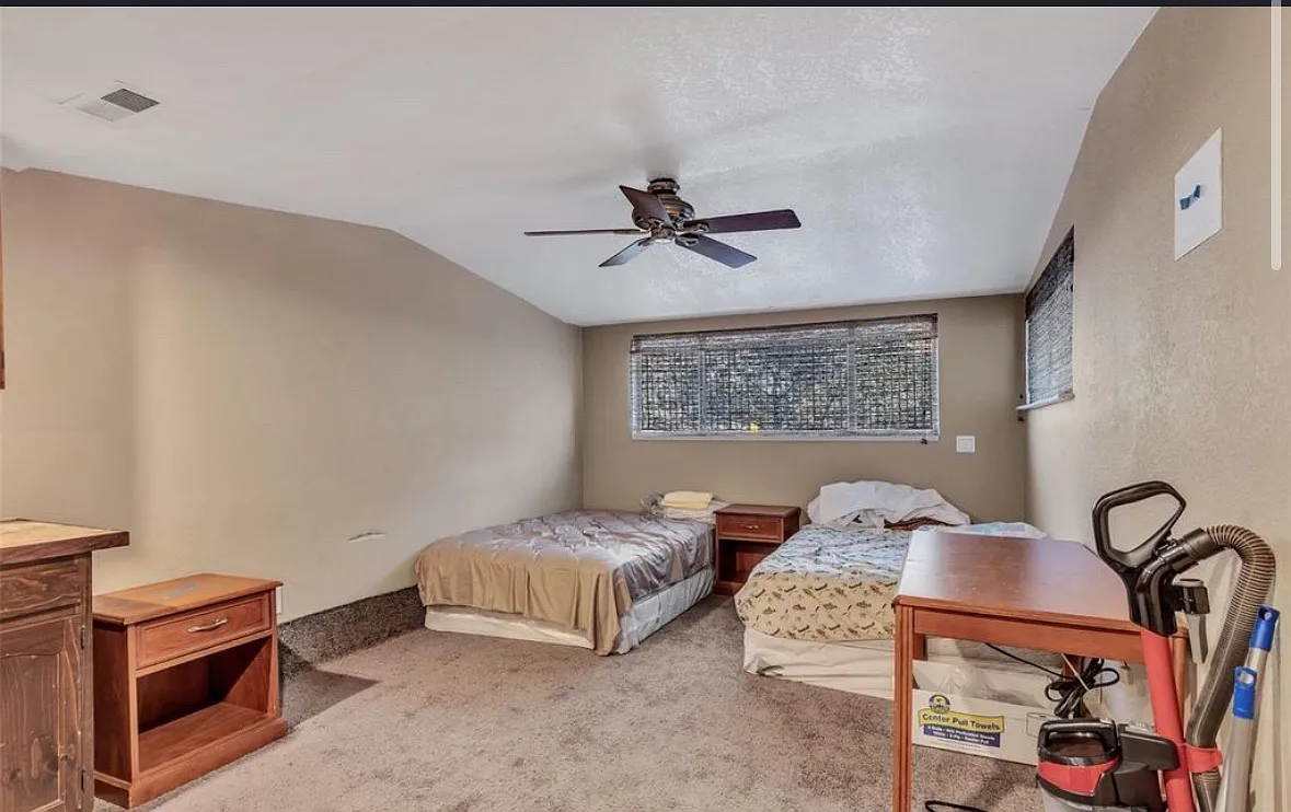 2 bed, 784 sqft, $1,600 — Photo 2
