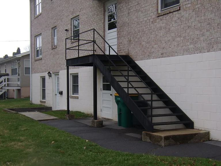 21-23 Tritle Ave — Photo 24