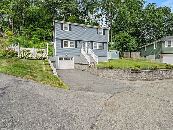 2nd image of 17 Dale Cir