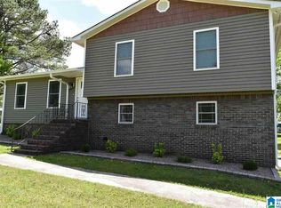 930 Robin Dr, Mount Olive, AL 35117