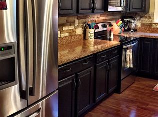 10 White Oak Dr, Newport News, VA 23601