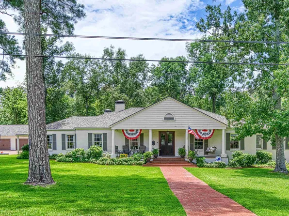 609 Slaydon St, Henderson, TX 75654