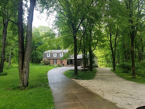 House 300' from road