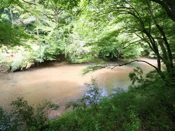 Hardware River Rd, Scottsville, VA 24590