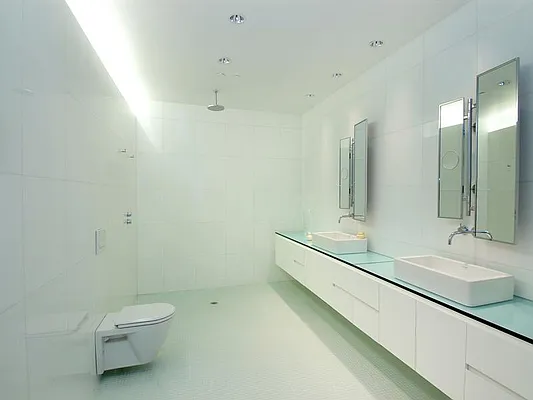 Sold by Sotheby's International Realty | media 17