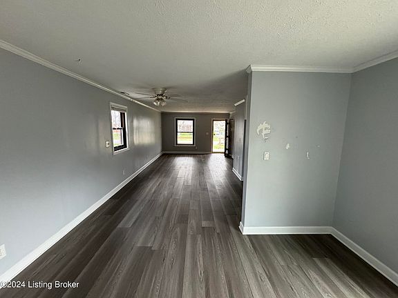 4th image of 5904 Crockett Dr