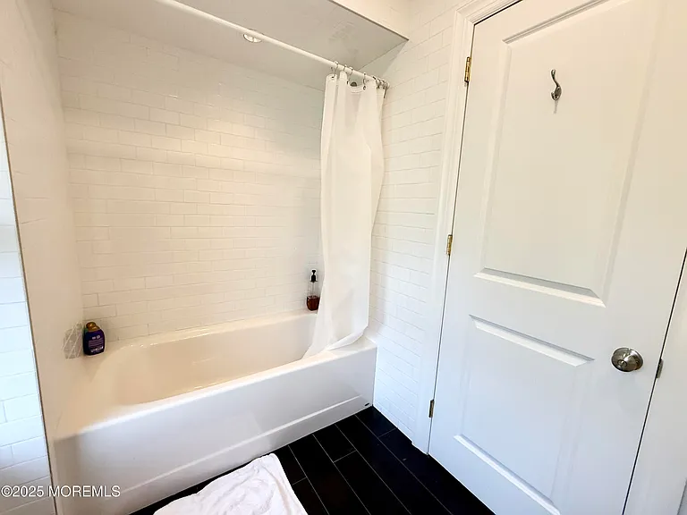 125 Cedar Ave — Photo 45