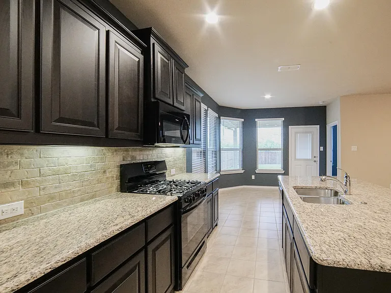 4004 Stone Trail Dr — Photo 5