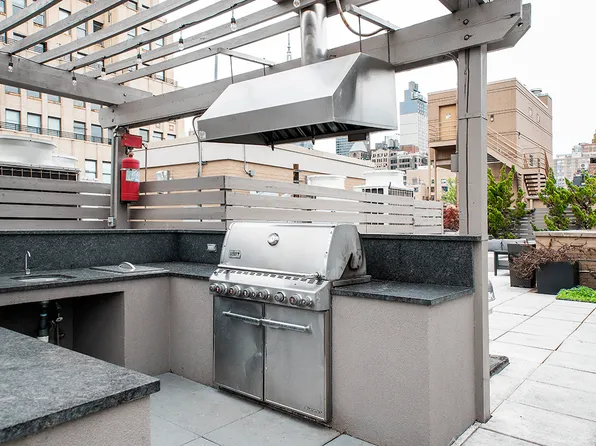 260 West 26th Street image 24 of 27