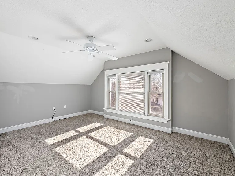 34th Street Duplex — Photo 18