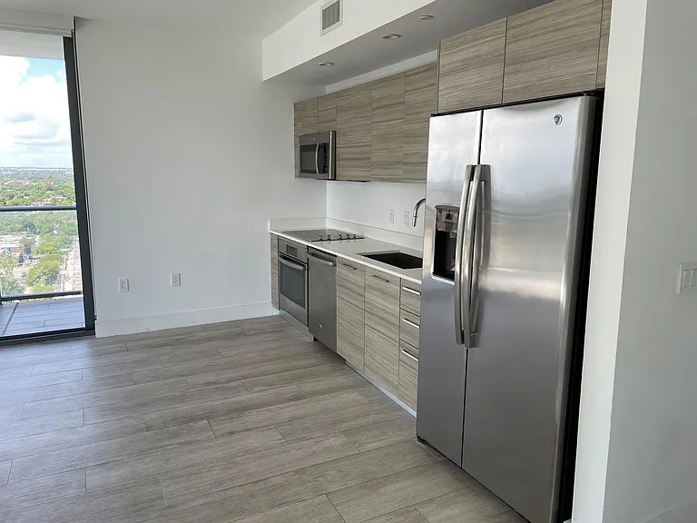 101 NE 34th St #1701 — Photo 5