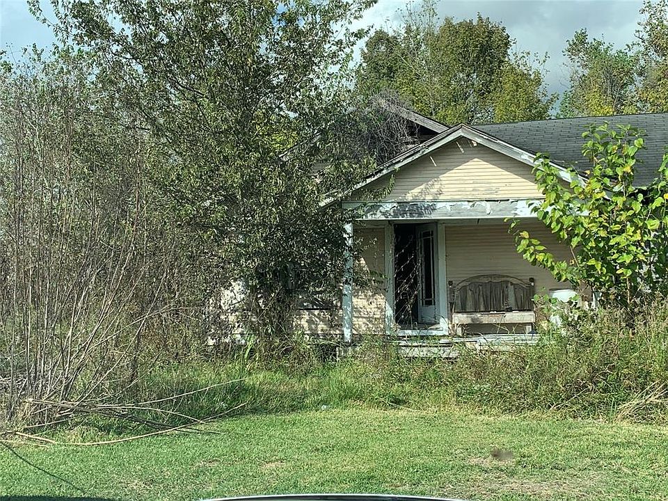 1st image of 0 Wells Dr #115