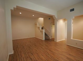 207 Grandview Pl APT 2, San Antonio, TX 78209