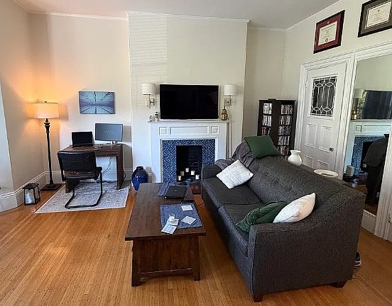 2nd image of 240 Beacon St #3F