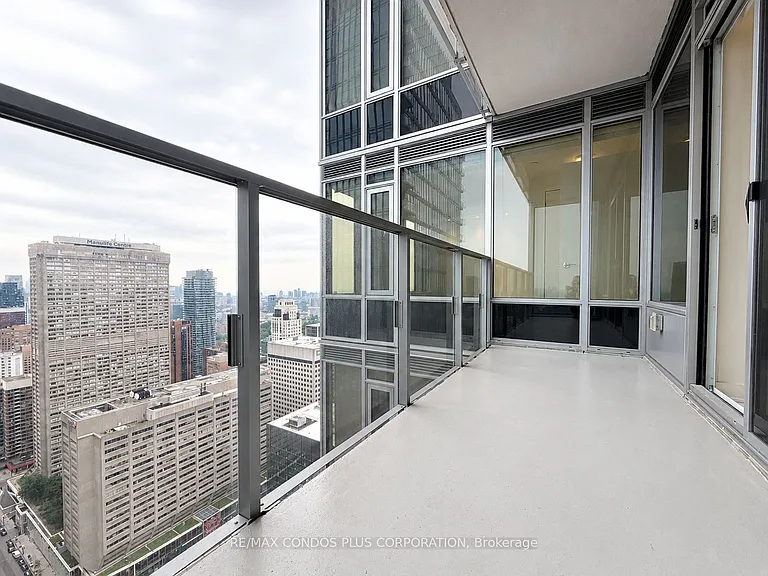 11 Yorkville Ave #3907 — Photo 24