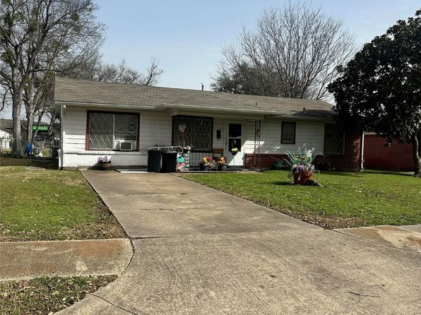 1102 Pampa Dr, Mesquite, TX 75149