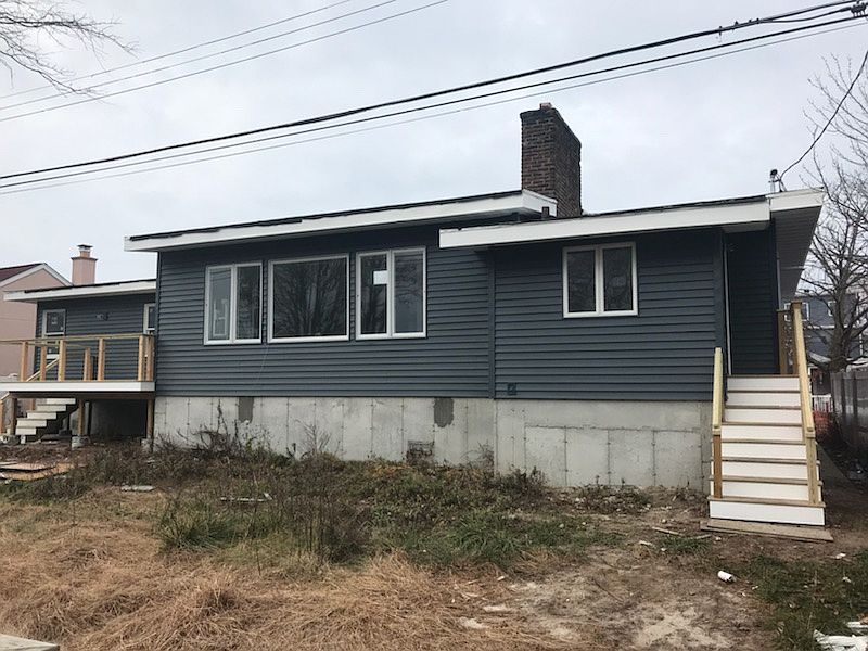 2nd image of 58 Curley St