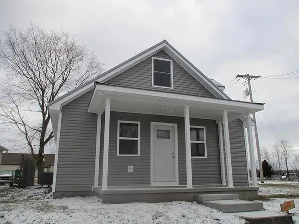 69 S Main St, Frankfort, OH 45628
